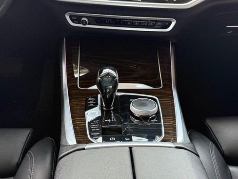 Used 2021 BMW X5 xDrive40i w/ Convenience Package image 11