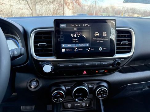 New 2026 Hyundai Venue SEL image 19