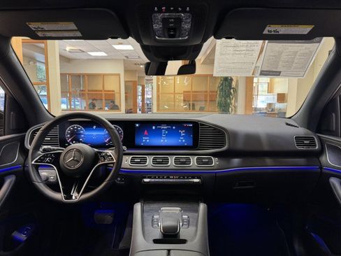 Certified 2025 Mercedes-Benz GLE 350 4MATIC image 7