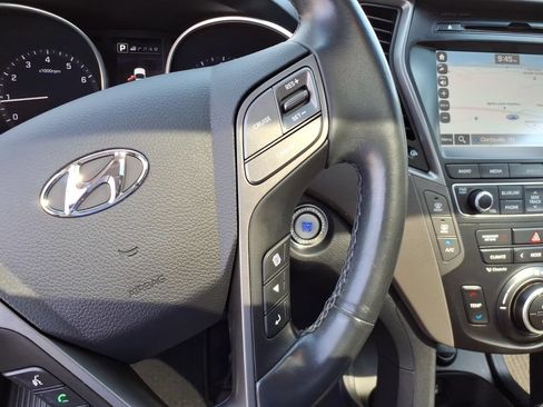Used 2018 Hyundai Santa Fe Limited FWD image 12