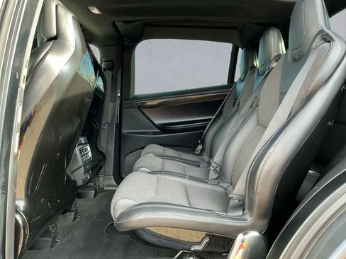 Used 2016 Tesla Model X Performance image 12