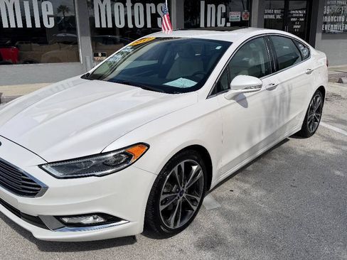 Used 2017 Ford Fusion Titanium FWD image 1