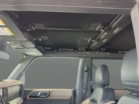 Used 2023 Ford Bronco Wildtrak AWD/4WD image 18
