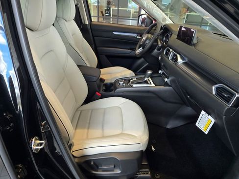 New 2025 MAZDA CX-5 AWD 2.5 S w/ Preferred Package image 4