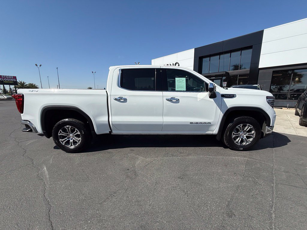 Used 2025 GMC Sierra 1500 SLT AWD/4WD image 13