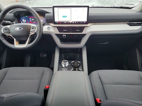 New 2026 Ford Explorer Active image 11