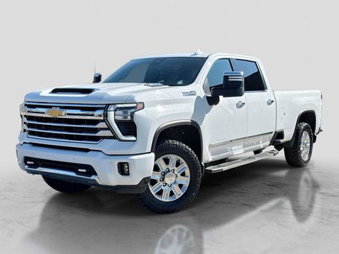 Used 2024 Chevrolet Silverado 3500 High Country w/ Technology Package AWD/4WD image 1