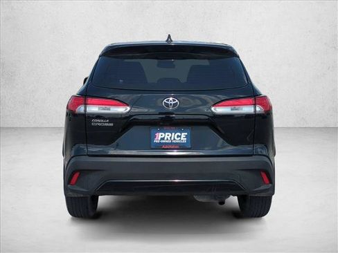 Used 2023 Toyota Corolla Cross L FWD image 7