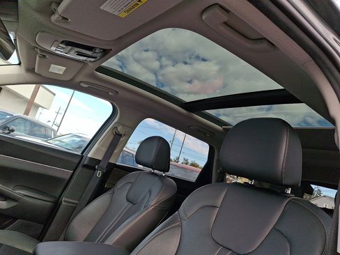 Used 2023 Kia Sorento S w/ Panoramic Sunroof Package image 15