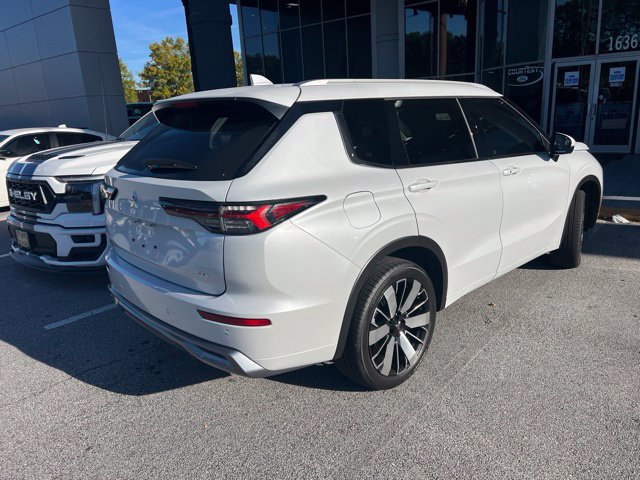 Used 2026 Mitsubishi Outlander SEL FWD image 4