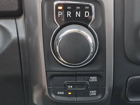 Used 2024 RAM 1500 Classic SLT AWD/4WD image 17