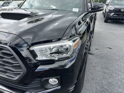 Used 2021 Toyota Tacoma TRD Sport RWD image 5