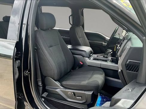 Used 2017 Ford F150 XLT w/ Equipment Group 302A Luxury AWD/4WD image 28