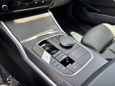 Used 2025 BMW 330i Sedan w/ Convenience Package RWD image 23