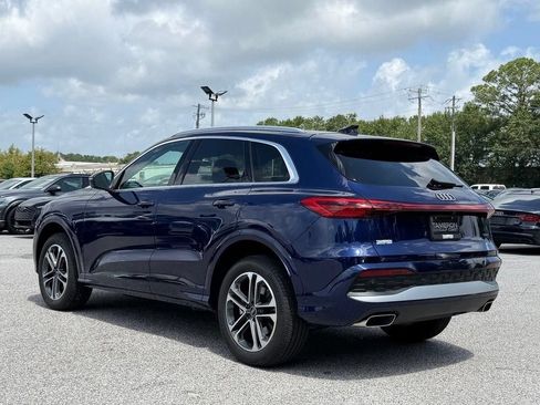 Used 2025 Audi Q5 Premium w/ 19" Wheel Package AWD/4WD image 6
