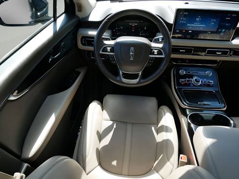 Used 2023 Lincoln Nautilus Reserve w/ Equipment Group 201A FWD image 13