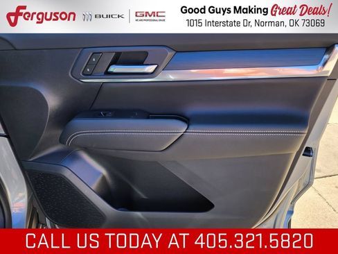 New 2026 GMC Terrain Elevation w/ Elevation Premium Package AWD/4WD image 37