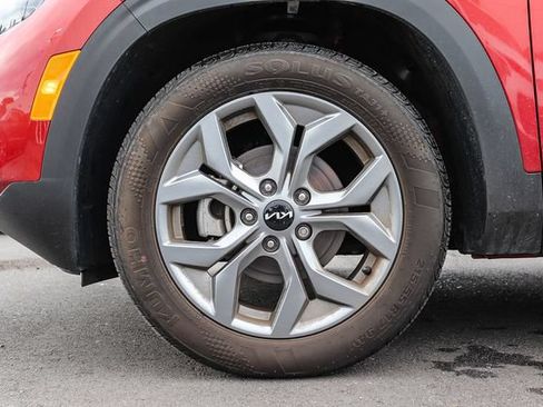 Certified 2024 Kia Seltos S FWD image 12