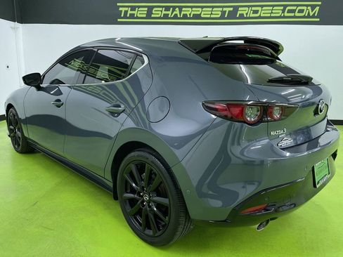 Used 2021 MAZDA MAZDA3 Hatchback w/Premium Plus Pkg image 7