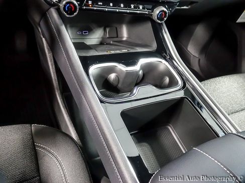 New 2026 Chevrolet Traverse LT w/ Driver Confidence Package FWD image 19