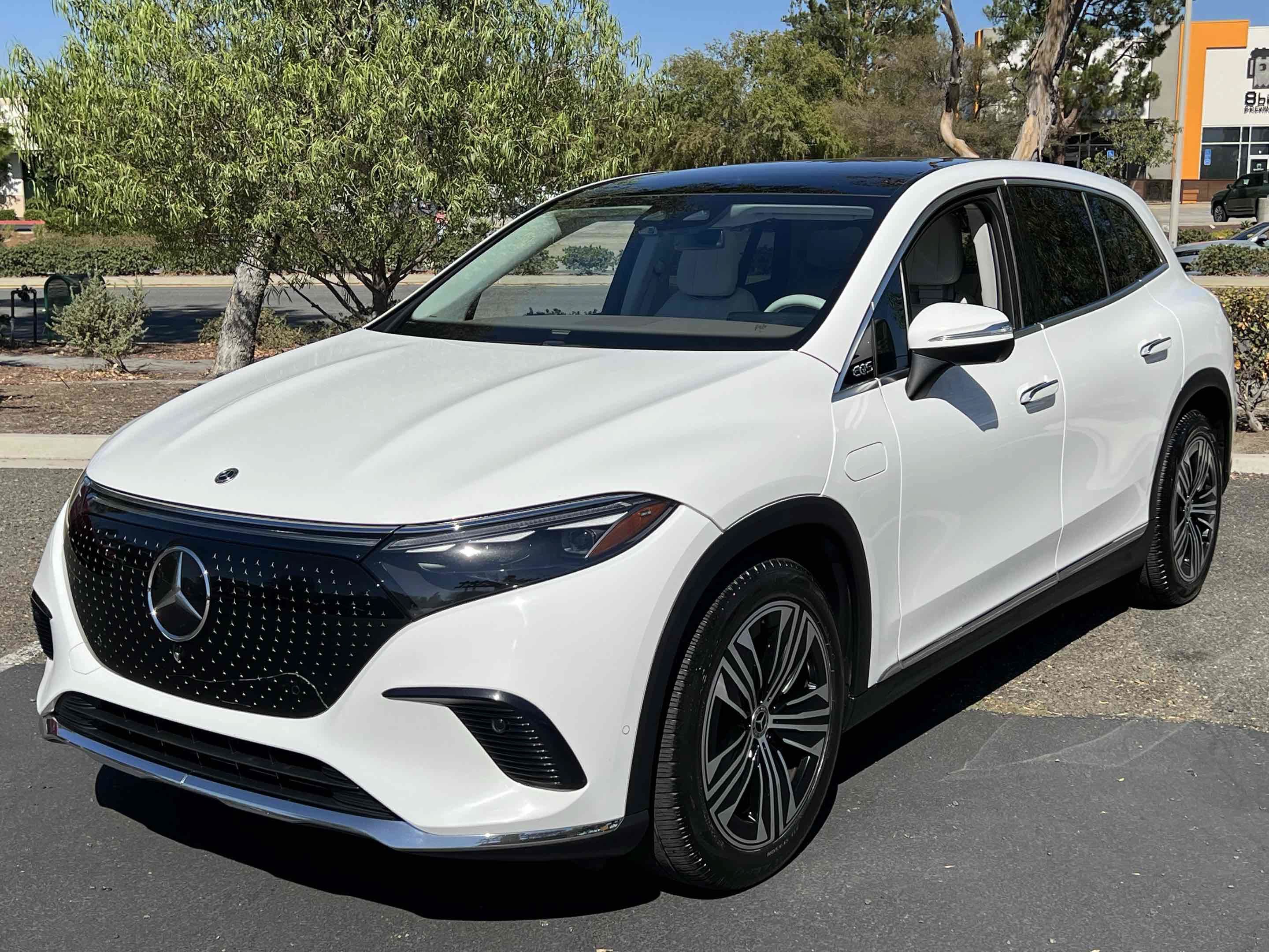 Used 2023 Mercedes-Benz EQS 450+ SUV image 13