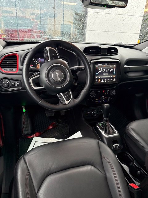 Used 2023 Jeep Renegade Trailhawk w/ Sun/Sound Group AWD/4WD image 12