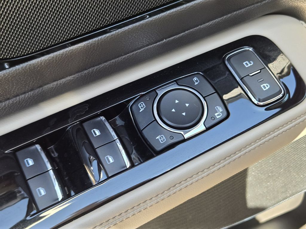 Used 2024 Lincoln Aviator Reserve w/ Equipment Group 201A RWD image 31