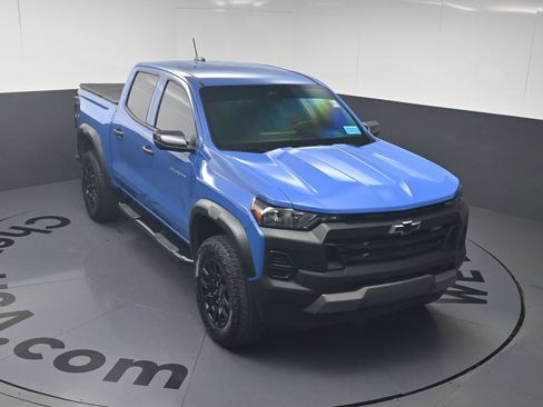 Used 2025 Chevrolet Colorado Trail Boss AWD/4WD image 30