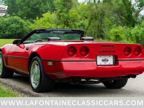 Used 1988 Chevrolet Corvette Convertible RWD image 36