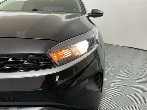 Used 2023 Kia Forte LXS FWD image 7
