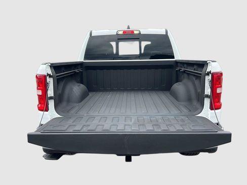 Used 2025 RAM 1500 Big Horn AWD/4WD image 10