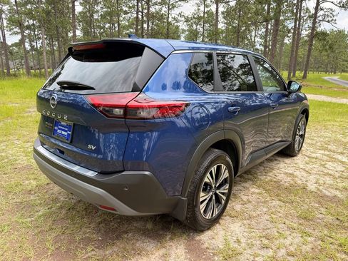 Used 2023 Nissan Rogue SV FWD image 5