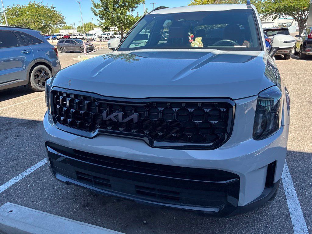 Used 2025 Kia Telluride EX X-Line AWD/4WD image 5