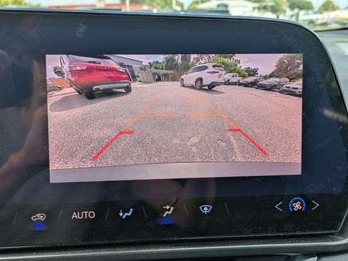Used 2025 Chevrolet Equinox EV LT FWD image 21