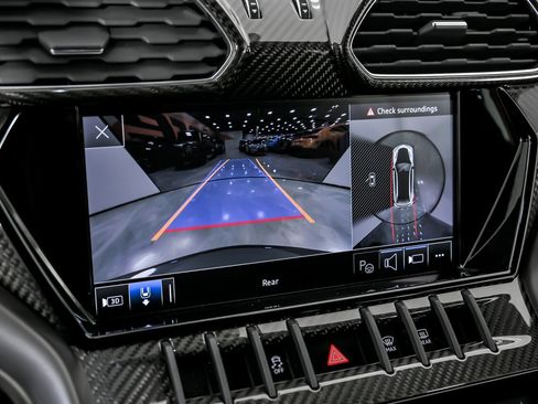 Used 2023 Lamborghini Urus Performante image 41