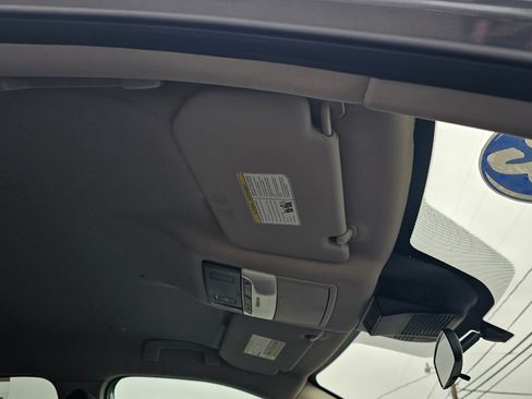 Used 2023 Nissan Rogue SV image 8