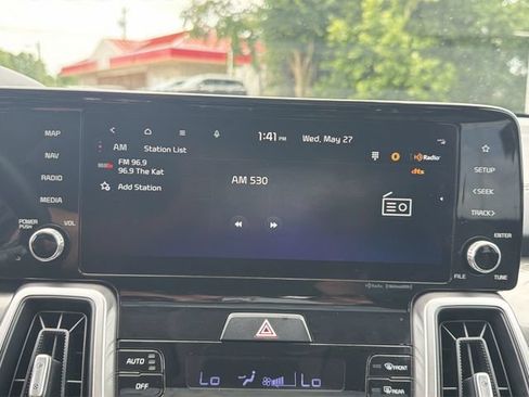 Certified 2023 Kia Sorento S w/ Panoramic Sunroof Package FWD image 16
