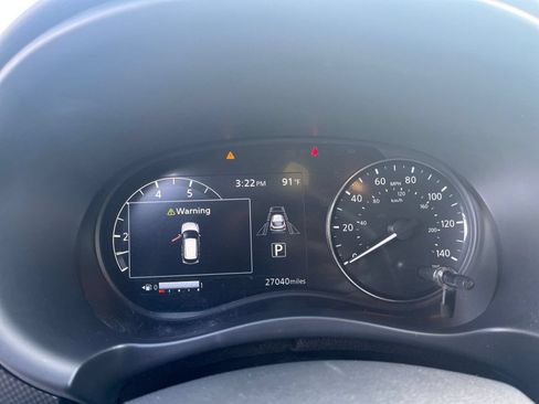 Used 2024 Nissan Kicks SV FWD image 38