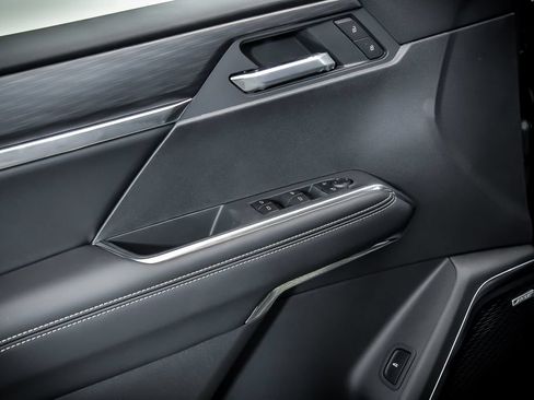 New 2027 GMC Acadia Elevation w/ Black Edition AWD/4WD image 4