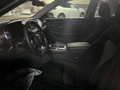 Used 2023 Nissan Sentra SV image 16