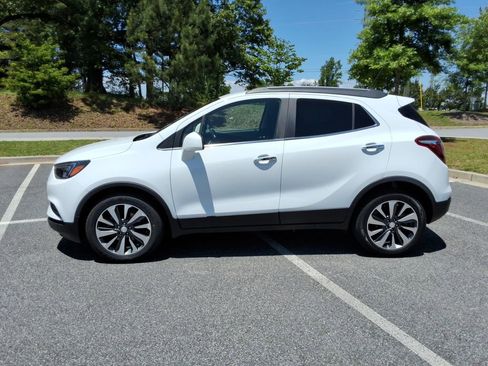 Used 2021 Buick Encore Preferred FWD image 8