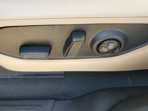 Used 2024 Jeep Grand Cherokee Limited image 27