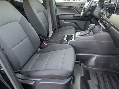 Used 2023 Chevrolet Colorado W/T image 20