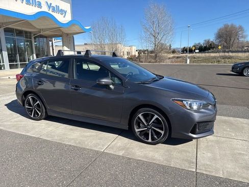 Used 2022 Subaru Impreza 2.0i Sport image 2