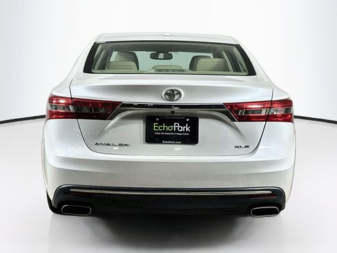 Used 2017 Toyota Avalon XLE Plus w/ All Weather Liner Package FWD image 7