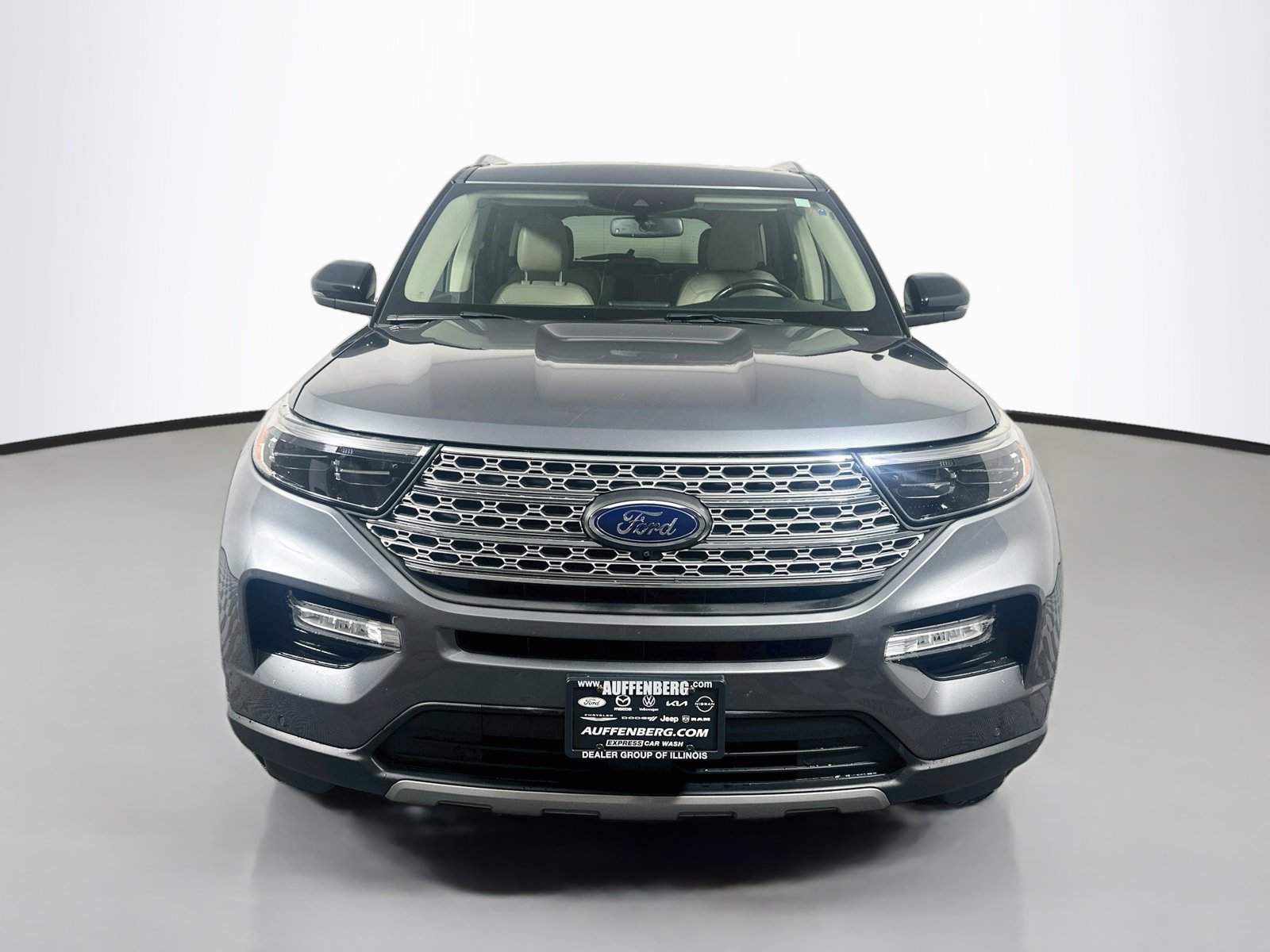 Used 2022 Ford Explorer Limited w/ Equipment Group 301A RWD image 2