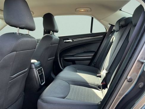 Used 2023 Chrysler 300 Touring w/ Sport Appearance Package RWD image 9