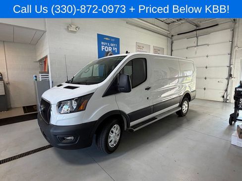 Used 2024 Ford Transit 250 Low Roof w/ Exterior Upgrade Package RWD image 3