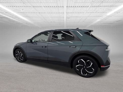 Used 2024 Hyundai Ioniq 5 SEL AWD/4WD image 3