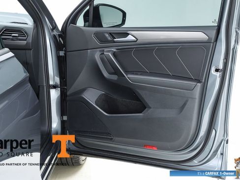 Used 2023 Volkswagen Tiguan SE R-Line image 69